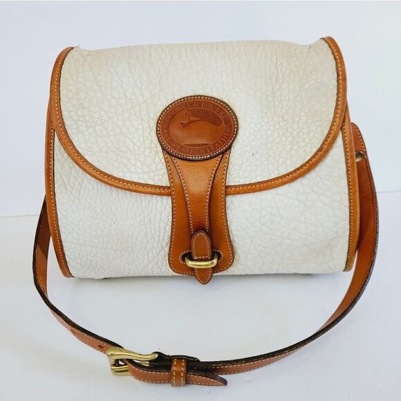 Vintage Dooney & Bourke Essex Pebbled Leather Flap Crossbody Purse Bag in Bone - Picture 3 of 16